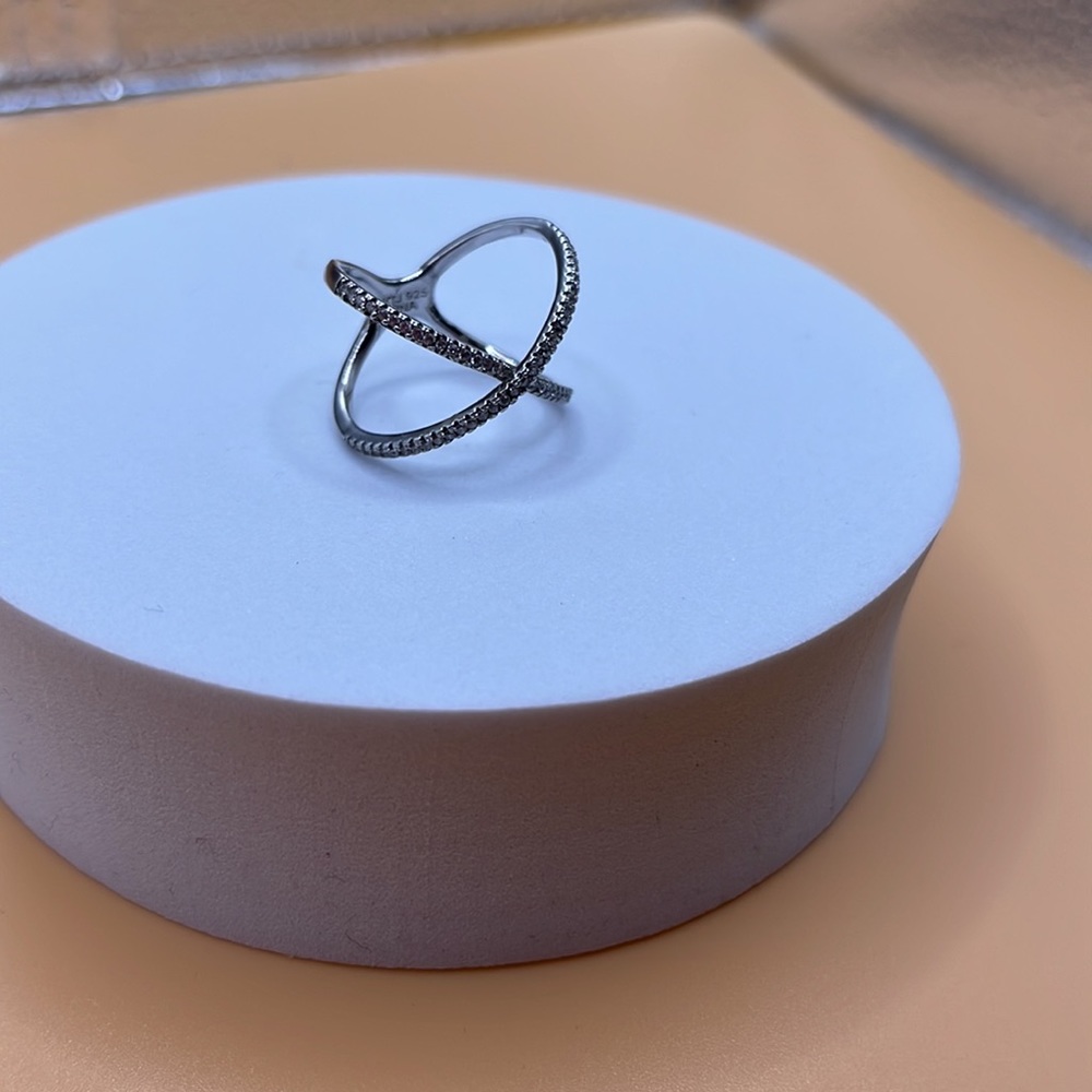 Silver ring - Picture 3 of 4